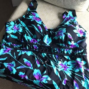 Catherine’s size 28W swim top